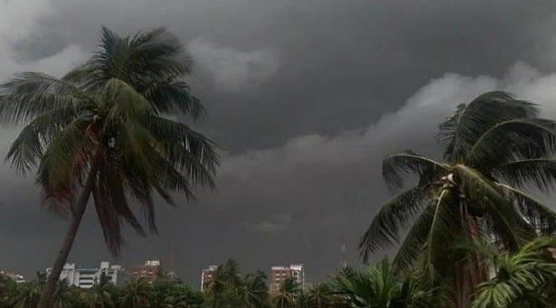 Heavy rainfall expected today, orange alert issued in 8 south Bengal districts