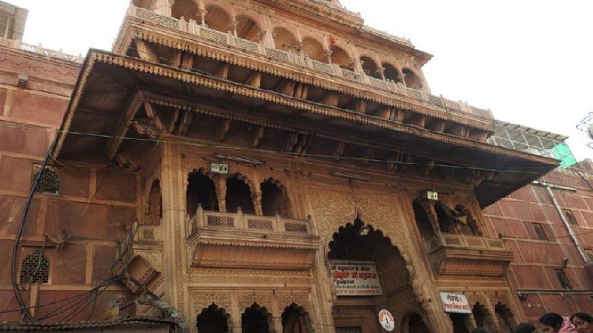 No Mini Skirts, Torn Jeans Vrindaban Temple Urges Visitors Not To Wear Skimpy Clothes gnr