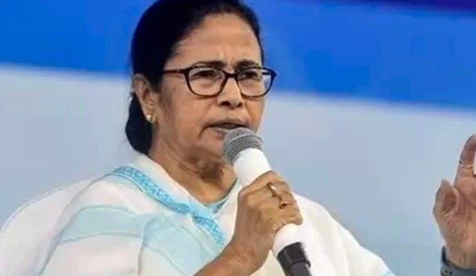 mamata banerjee orders to restart howrah christmas carnival