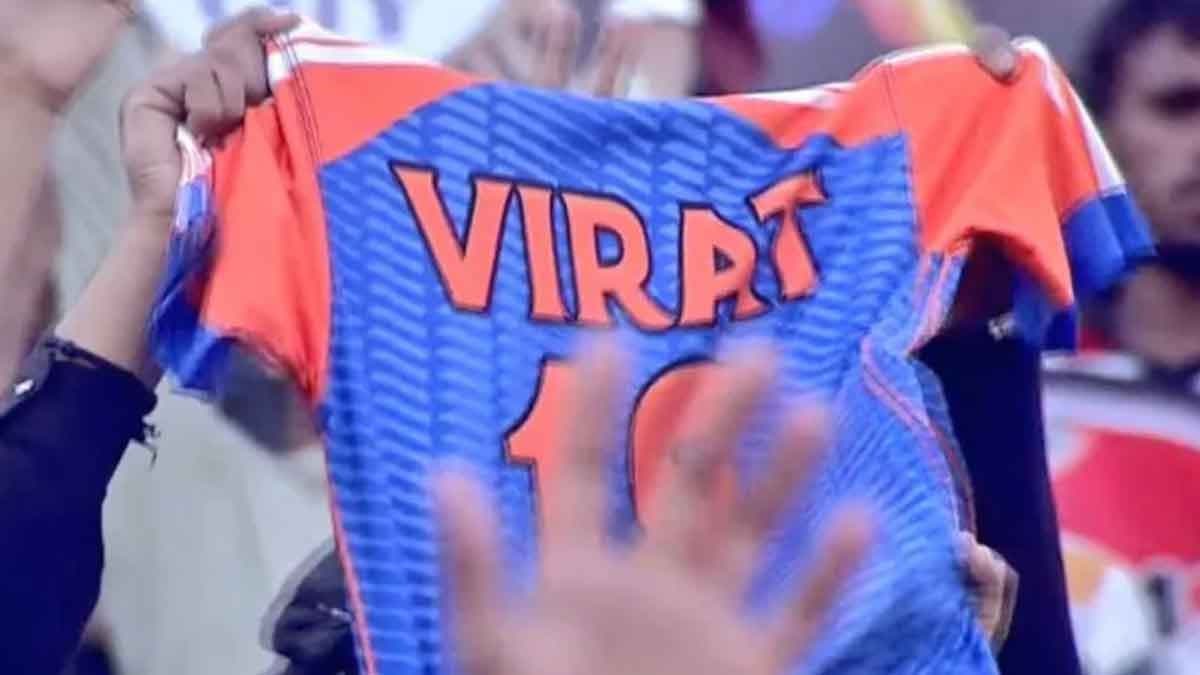 Virat Kohli Craze Takes Over In Pakistans Champions Cup spt