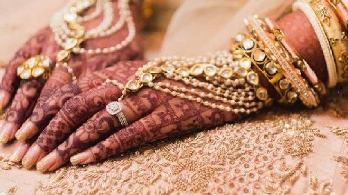 Groom And The Bride Called Off The Wedding 