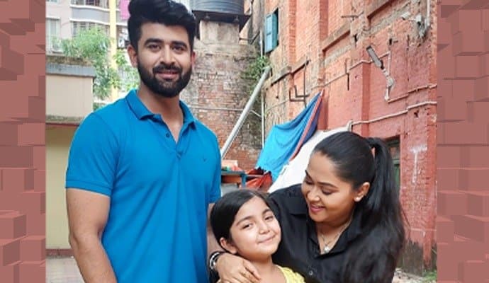 Exclusive: আলাদা হয়ে কি একে অন্যকে মিস করছে 'সোহাগ-চাঁদ'? মেয়ে 'চরকি'কে নিয়ে কোন ধুন্ধুমার কান্ড চলছে শুটিং ফ্লোরে?