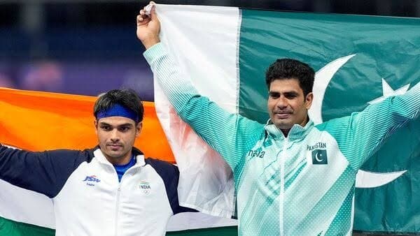 Neeraj Chopra's mother called arshad Nadeem 'likr my son', Pakistan star's reply goes viral spt