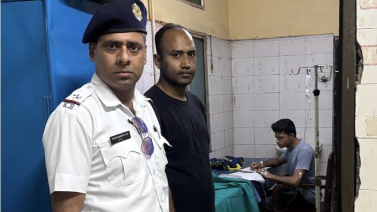 Nimta resident soumyadeep das took his higher secondary exam at the hospital on the initiative of the Kolkata and Barrackpore police