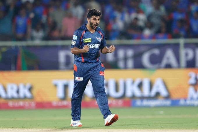 Lord Shardul Thakur memes flood internet after Lucknow bowlers success