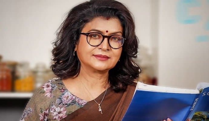 Review of Hoichoi web series Chemistry Mashi