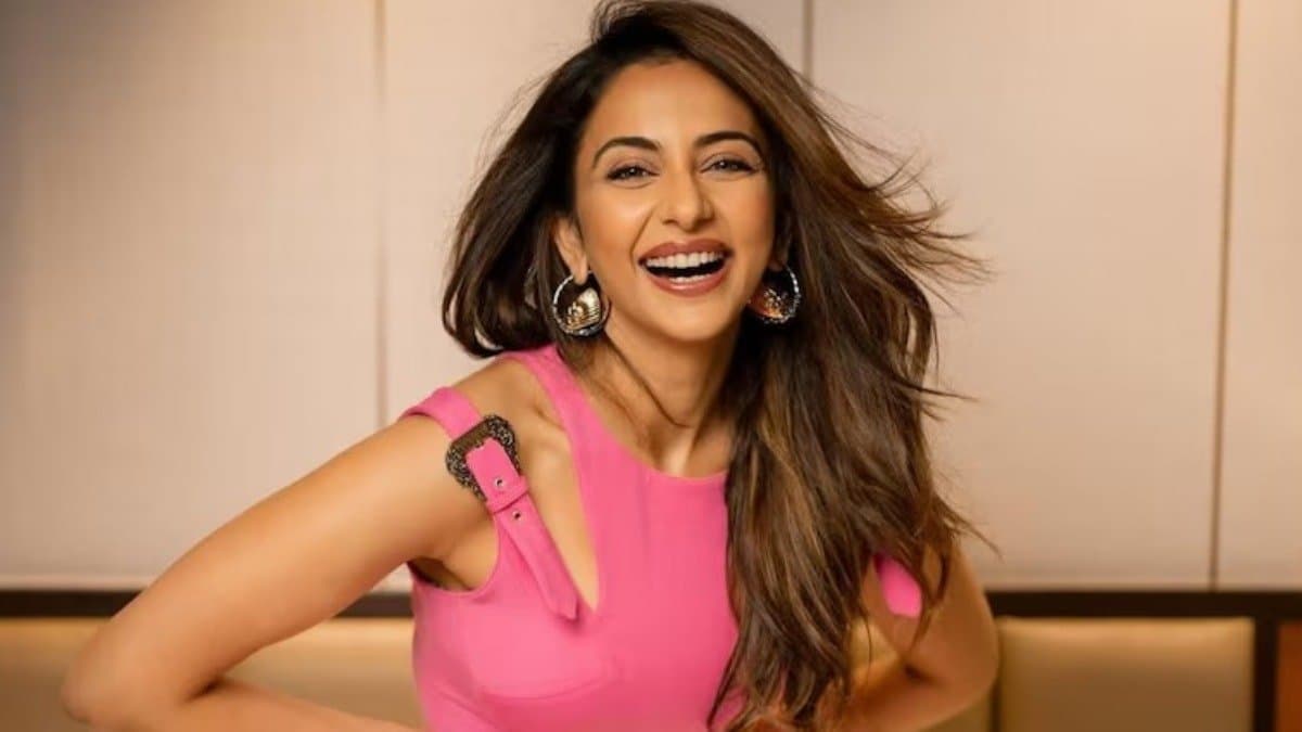 By following Rakul Preet Singh s simple morning skincare ritual you will get glowing skin quickly