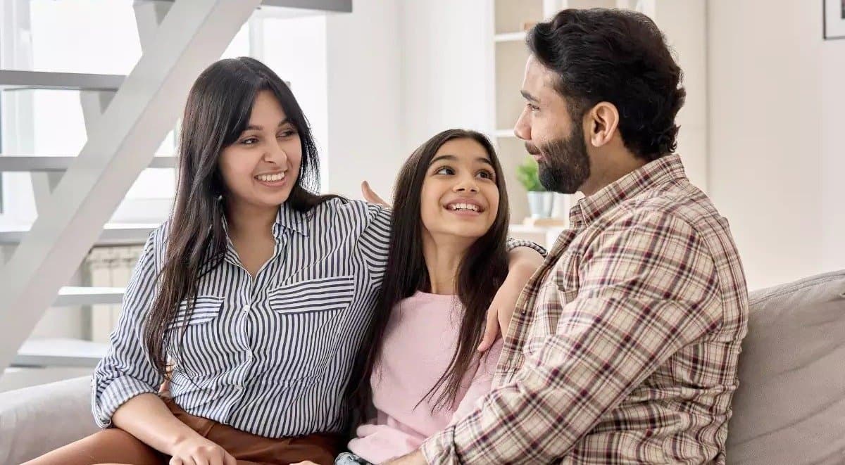 Parenting: ক্রমাগত তুলনা করলে কীভাবে প্রভাবিত হয় শিশুমন? কী মত থেরাপিস্টের?