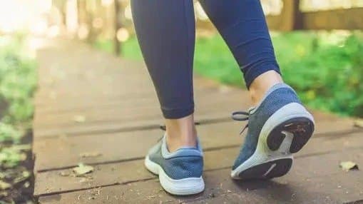 Six Minute Walking Test Reveals About Your Heart And Lungs lif
