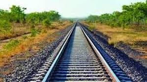 woman died by train accident in hooghly district