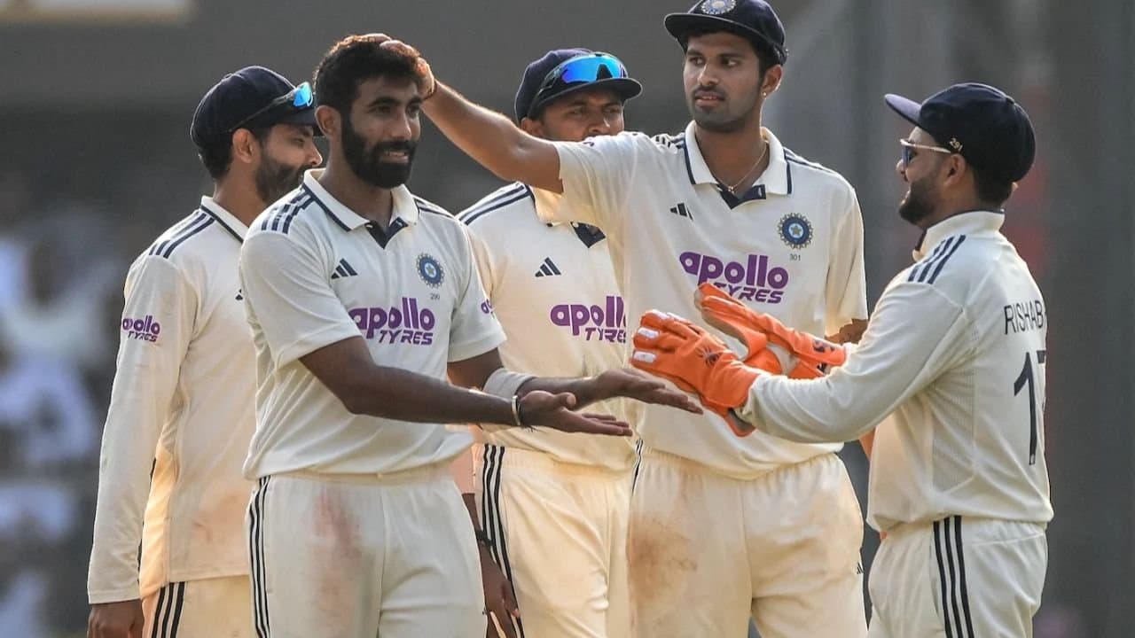 South Africa scores huge total in first innings against India  at Guwahati  