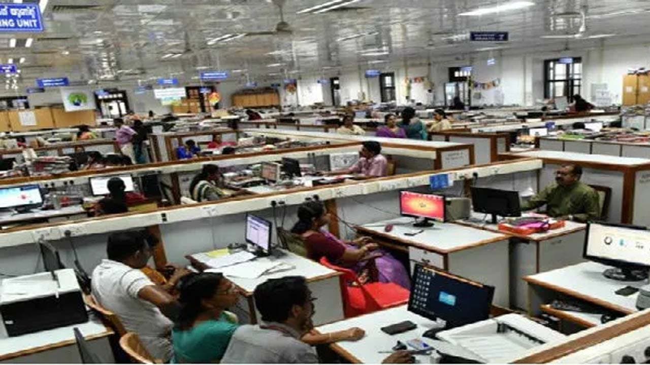 Eighth Pay Commission Central government employees are hopeful how much of a salary increase can they expect