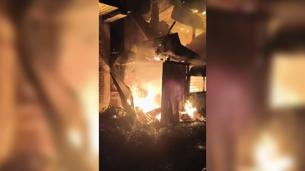 Cake Pastry prepared for Christmas damaged when fire caught a bekary