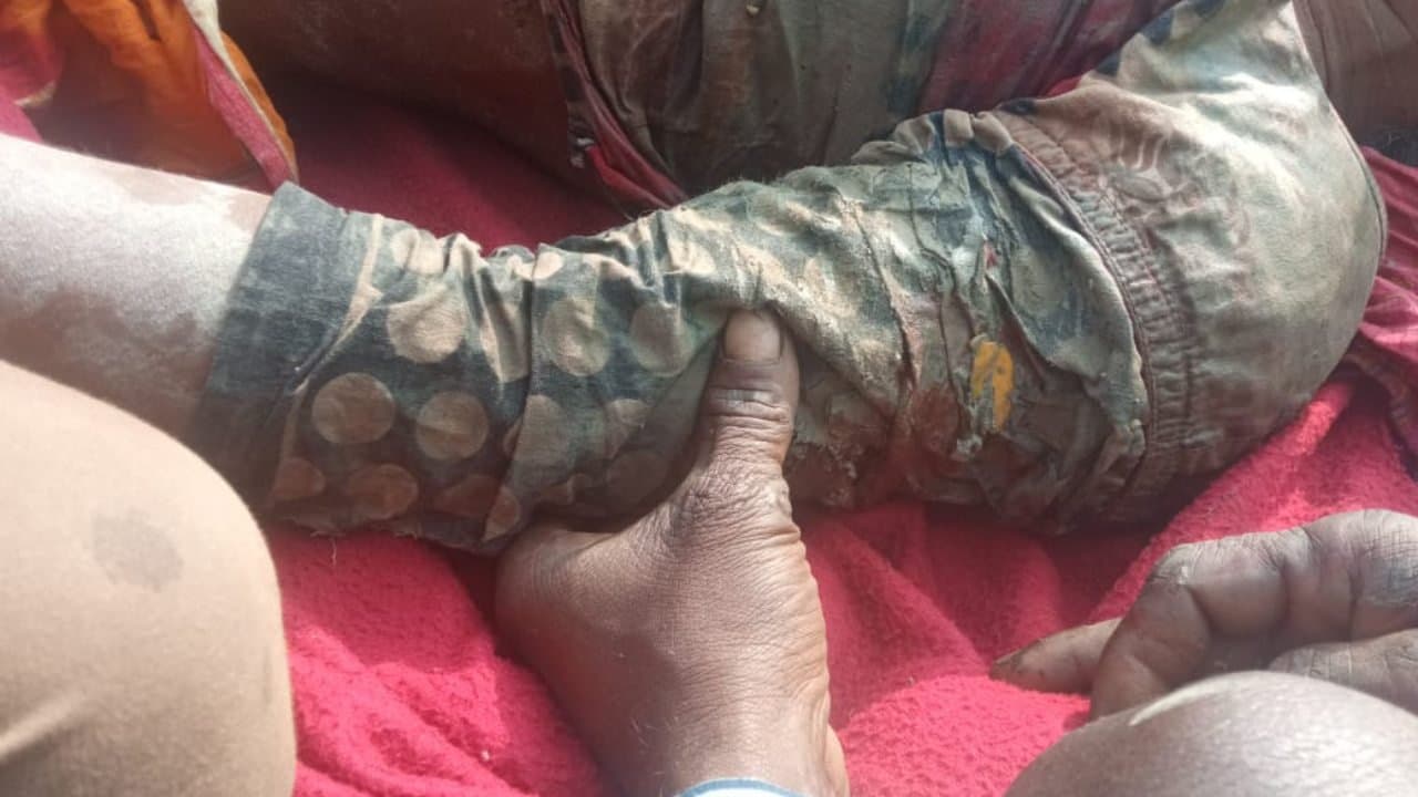 Husband fought his best to save his wife from Royal Bengal Tiger at Sundarbans