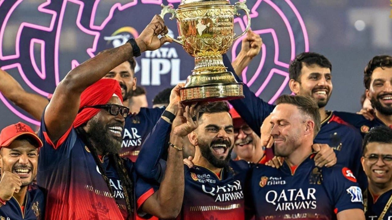 Venkatesh Iyer falls cheaply in Vijay Hazare Trophy Venkatesh Iyer falls cheaply in Vijay Hazare Trophy 