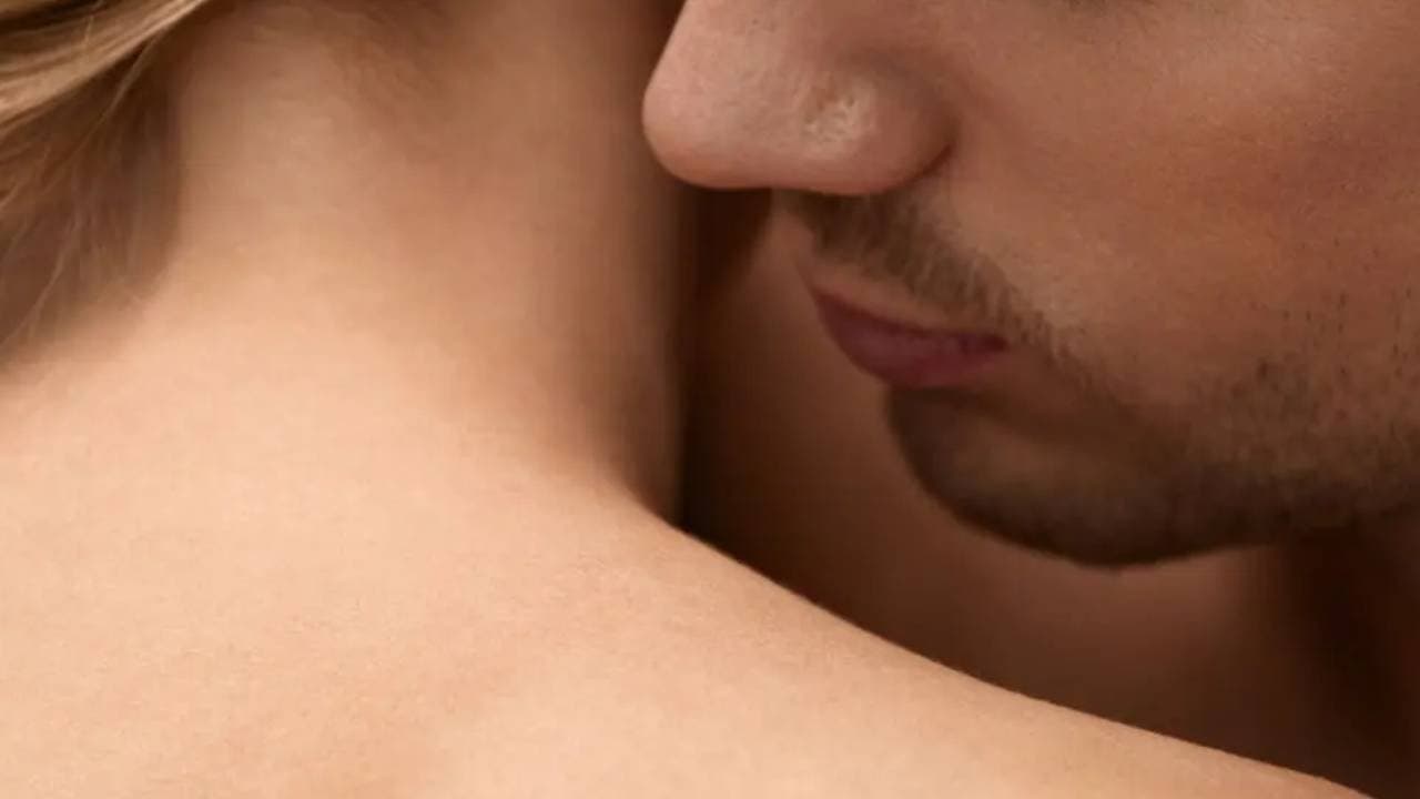 study-finds-men-can-smell-when-women-are-sexually-aroused