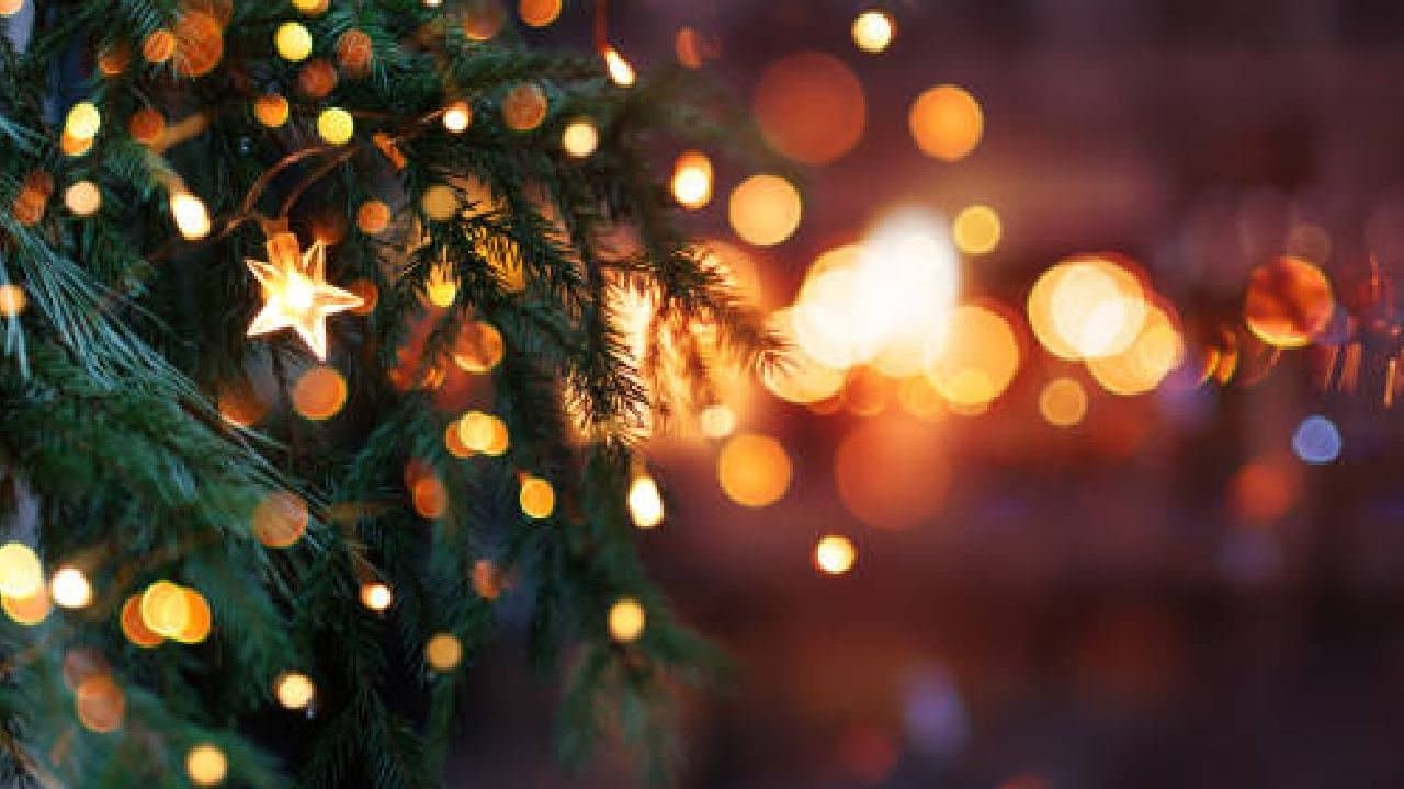 Banks post offices stock market Whats open and closed on Christmas in the United States