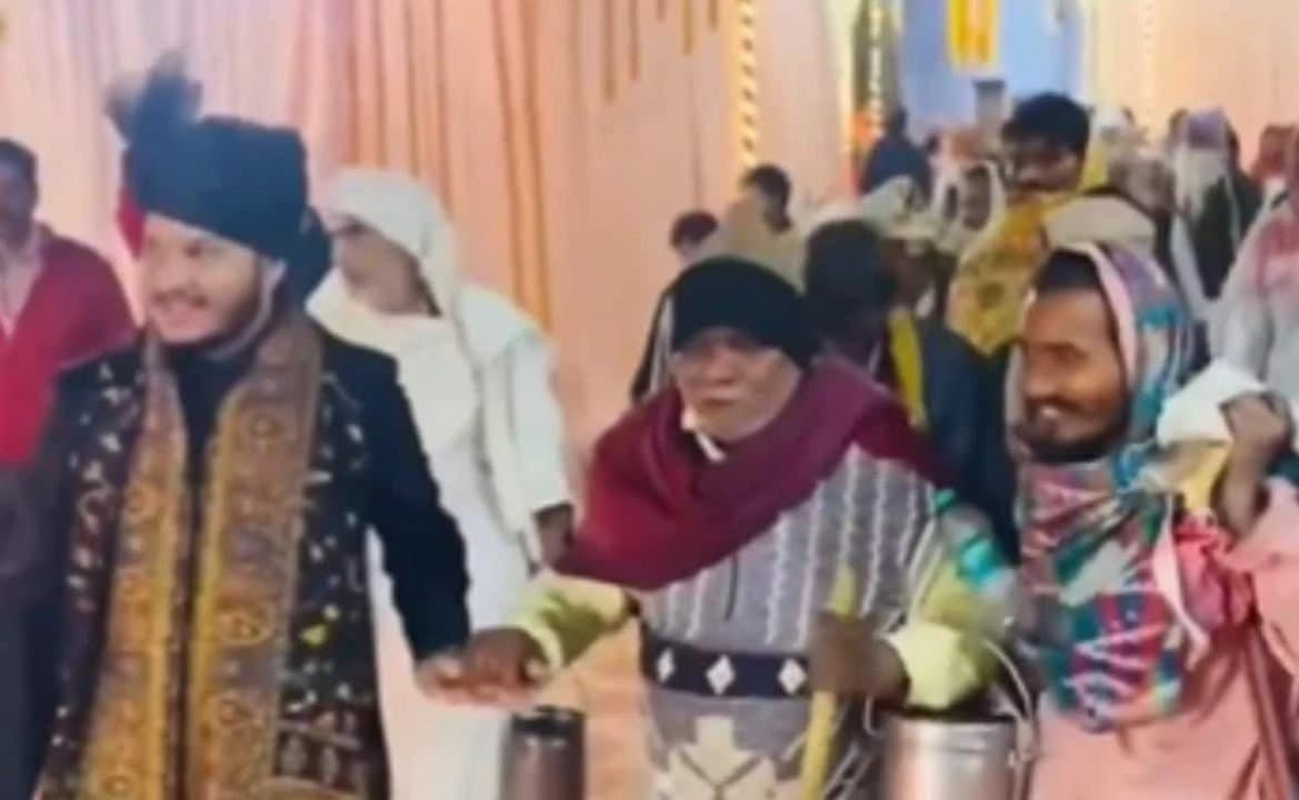UP Man Invites Beggars To Sister Wedding