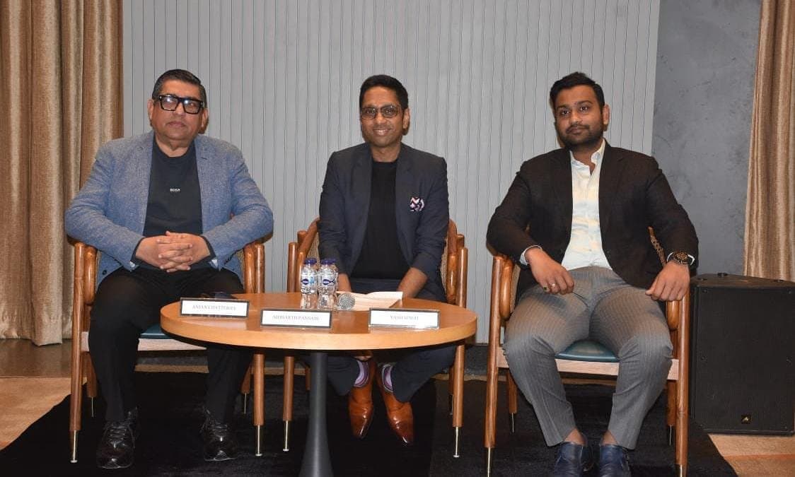 Kolkata: শহরে বিলাসবহুল ব্যাঙ্কোয়েট 'নিস্তারা'! প্রাকৃতিক সৌন্দর্যে মোড়া এই স্থাপত্যে রয়েছে স্পেশ্যাল রেস্তোরাঁও!