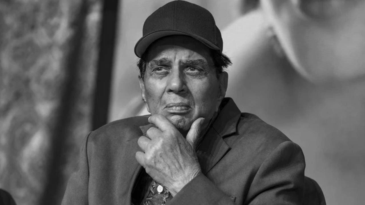 Not Sunny Bobby or Esha Deol Dharmendra gifted his property to this person 