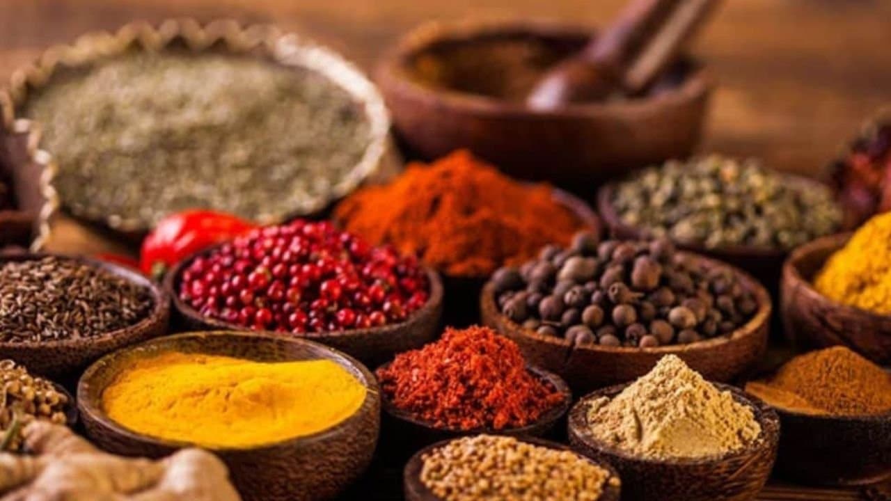 Gastroenterologist shares 5 spices like ginger that aid digestion and reduce bloating after meals