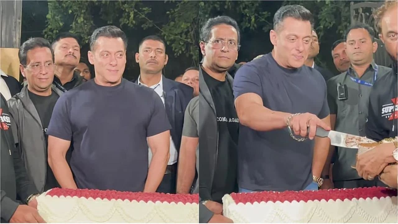 Salman Khan Birthday celebration Bhaijaan cuts cake with paparazzi and fans