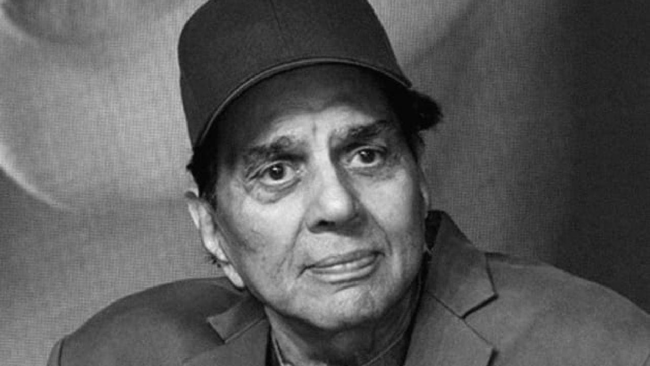 Dharmendras final wish is viral now which is related to Ikkis