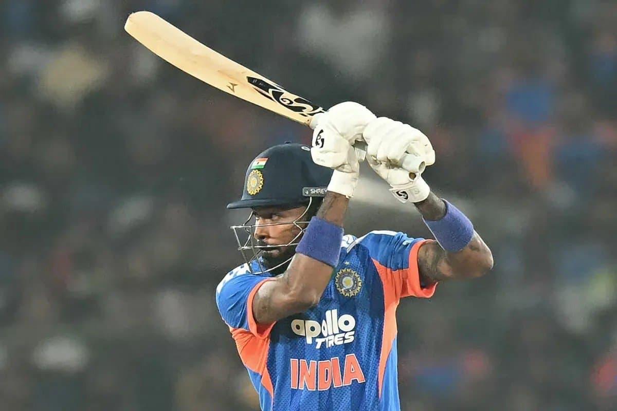 Hardik Pandyas rapid 50 puts Team India back on track-set up a target of 176 for South Africa 