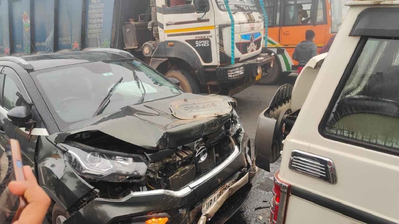 Vehicles collide: Fog makes bog problem in Greater Noida