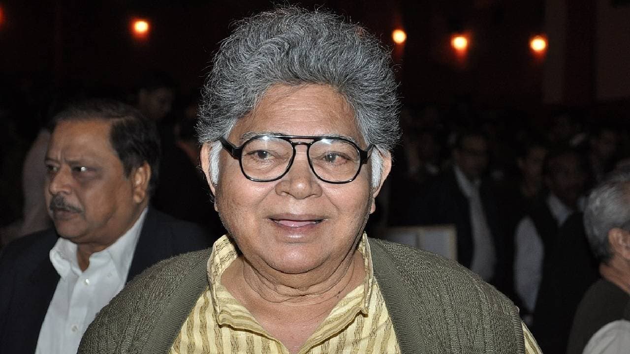When Sunil Gangopadhyay Spent a Cold Night on a Railway Platform with a homeless