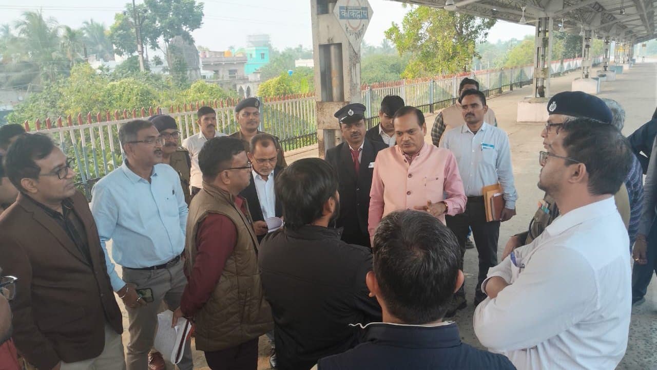 Sealdah DRM reviewed the station security prior to Gangasagar mela