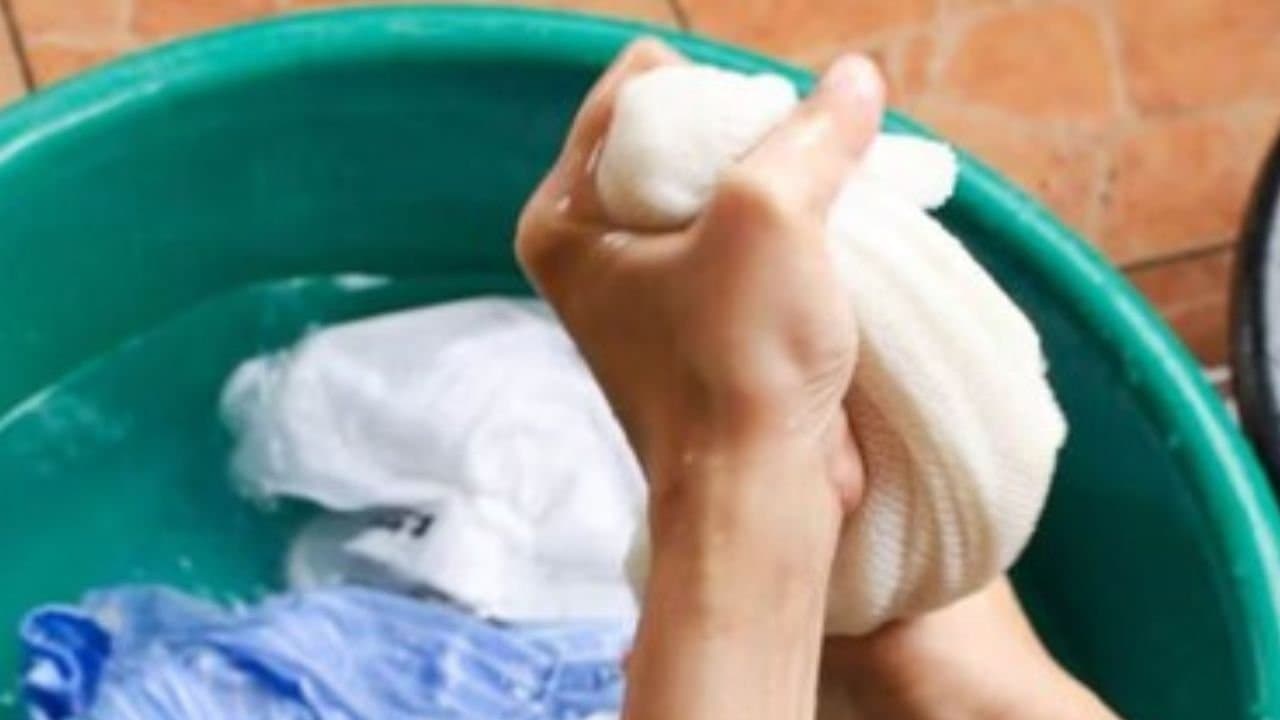Cancer doctor warns your everyday detergents could act like slow poison