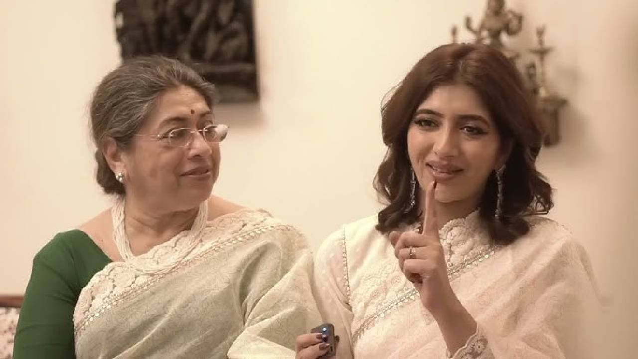 Sreenanda Shankar flies to London after her divorce announcement