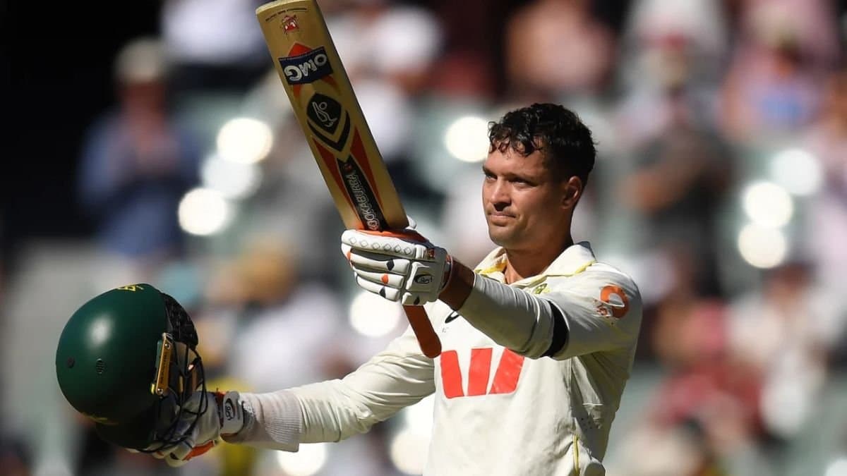 Alex Carey steered Australia to a dominant position as he survives snicko drama against England in Ashes 