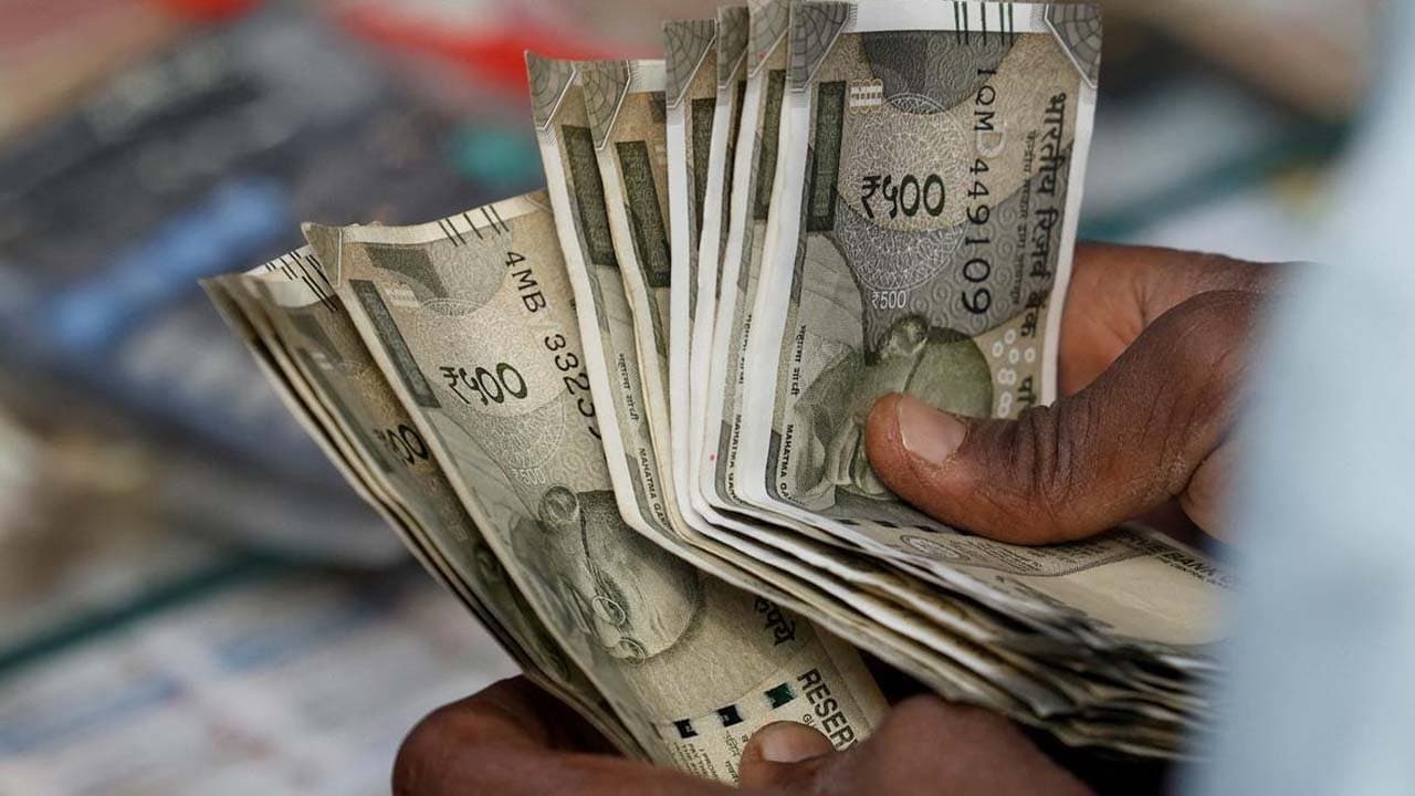Middle-class individuals can also build assets worth rupees one point two crore in 10 years How