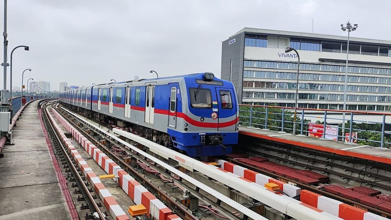Kolkata Metro to run special service 14th December for State Eligibility Test Examination