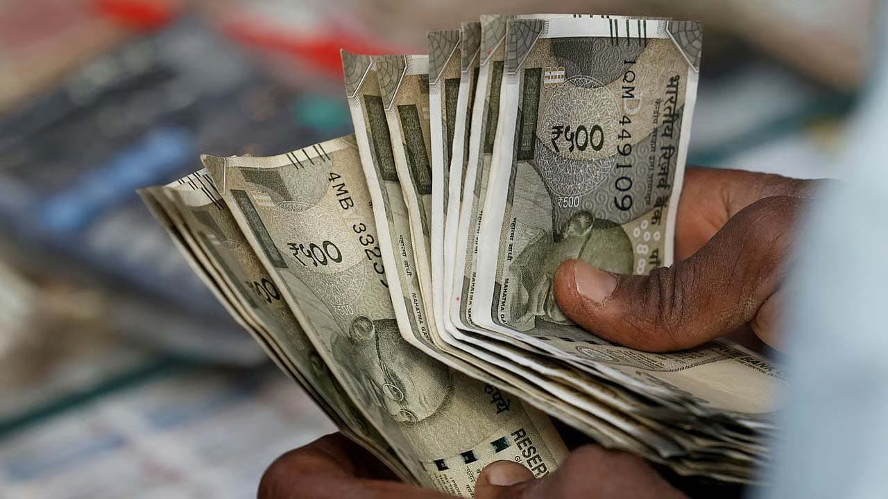 No money left at the end of the month make these five habits to increase your savings