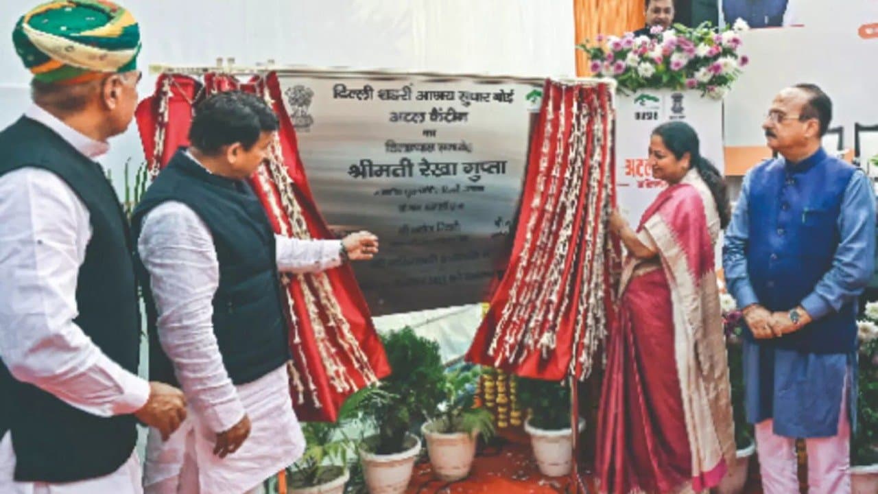 Delhi CM Rekha Gupta inaugurated 100 Atal Canteen across Delhi