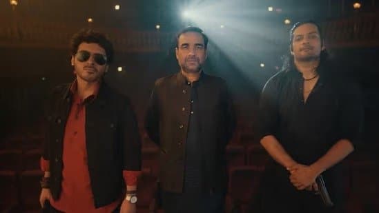 'মির্জাপুর' এবার বড়পর্দায়, 'কালিন ভাইয়া', 'গুড্ডু'র সঙ্গে ফিরছে 'মুন্না ভাইয়া'! সঙ্গে  আবার হৃতিক রোশন?   