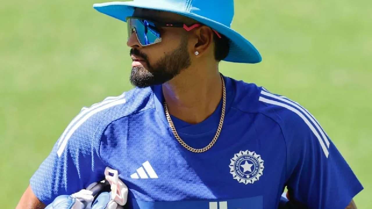 Reports: Shreyas Iyer to receive rehab plan after specialist review in December