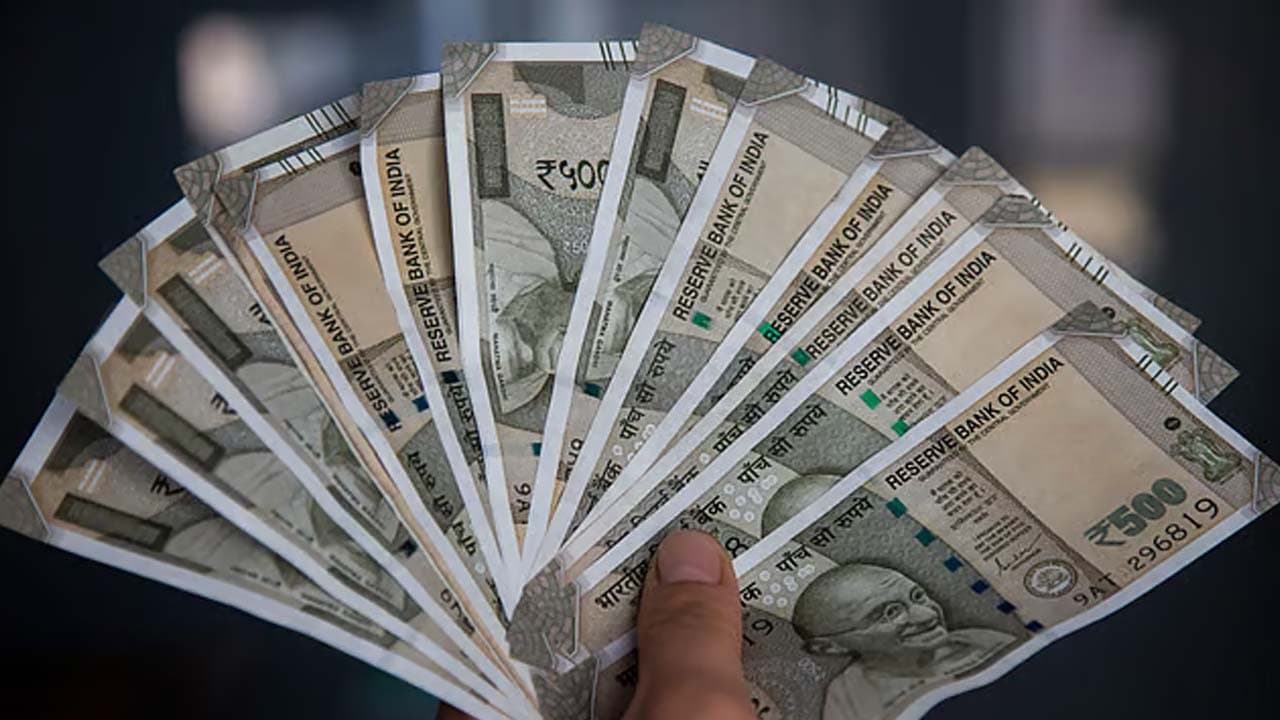  Investment is only Rs two to three thousand income is several thousand with four to five hours of work find out what kind of business it is 