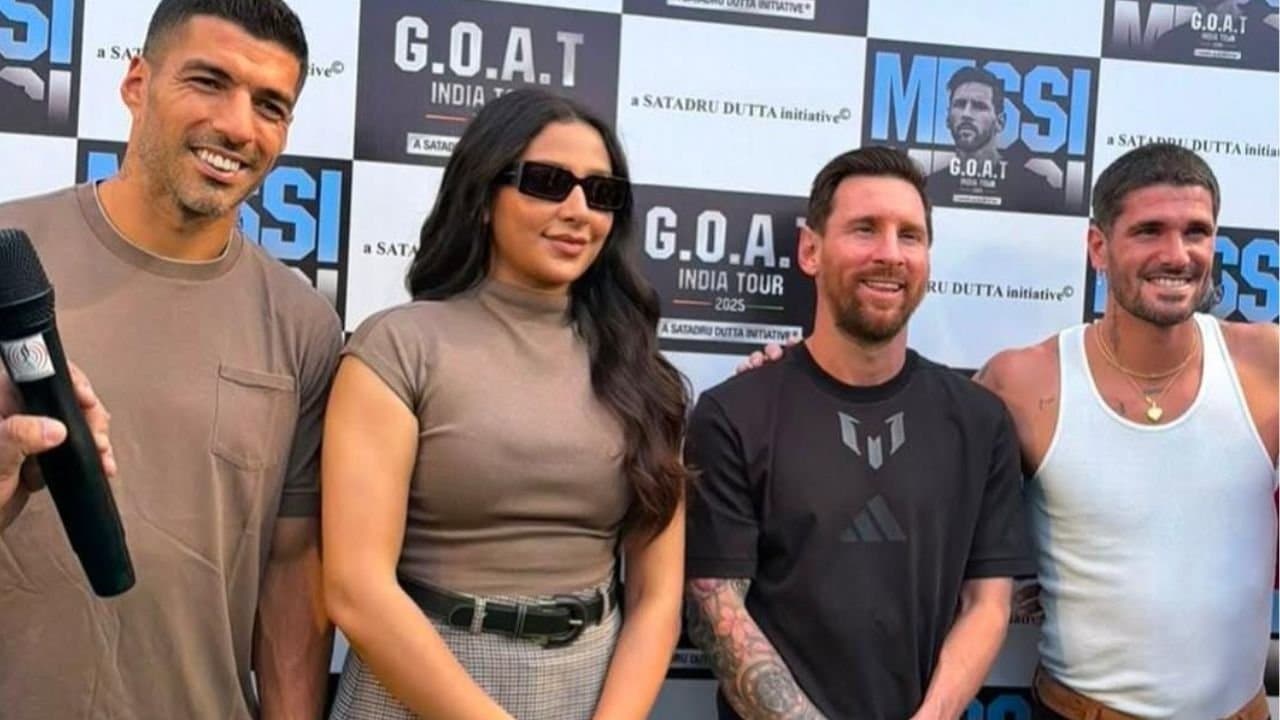 Subhashree Ganguly shares photo with Lionel Messi
