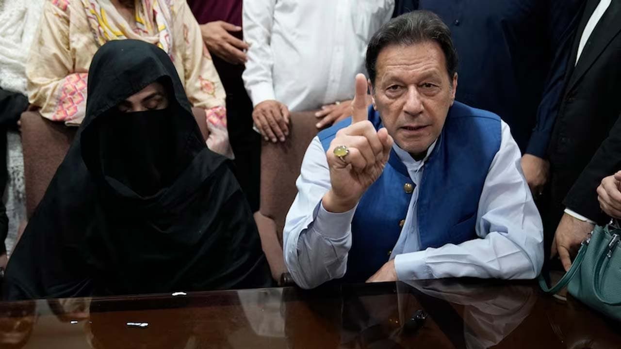 Pakistan court sentences Imran Khan and his wife to 17 years in jail for corruption case