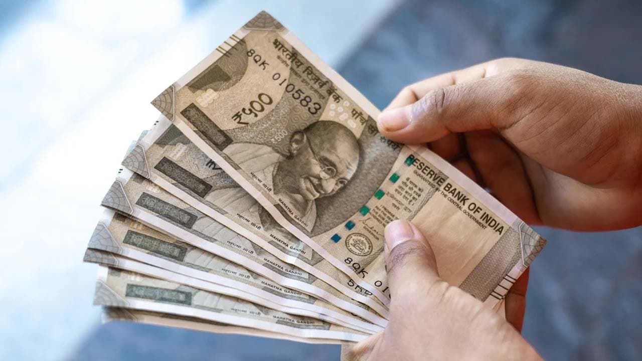 Income of 83652 rupees in five years investment of only two lakh rupees in SBI FD