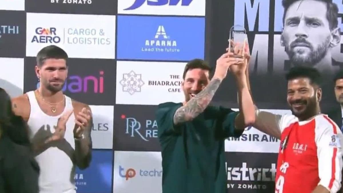 Lionel Messi delighted the crowd at the Rajiv Gandhi International Stadium in Hyderabad