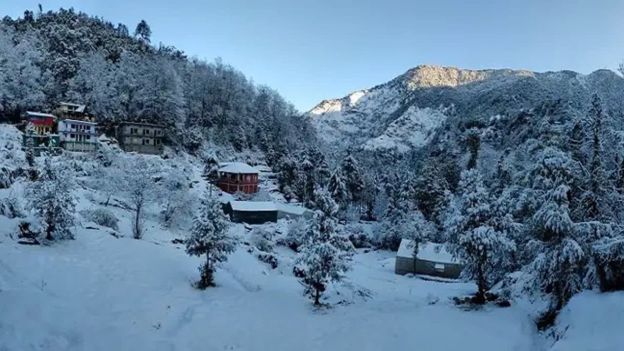 5 best places to experience snowfall in India