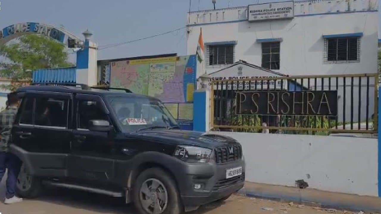 Bidhannagar police raids Satadru Dutta Rishra house 