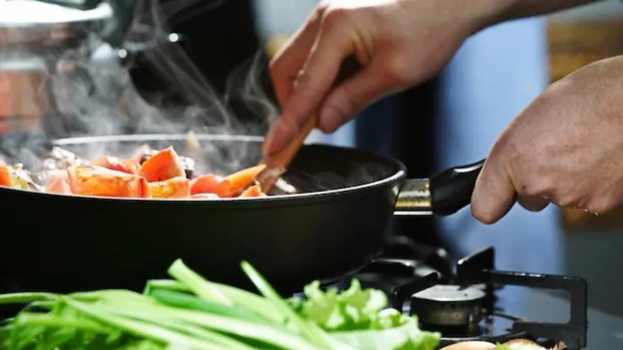 Frying pressure cooking reheating these Cooking methods kill or protect nutrients in food 