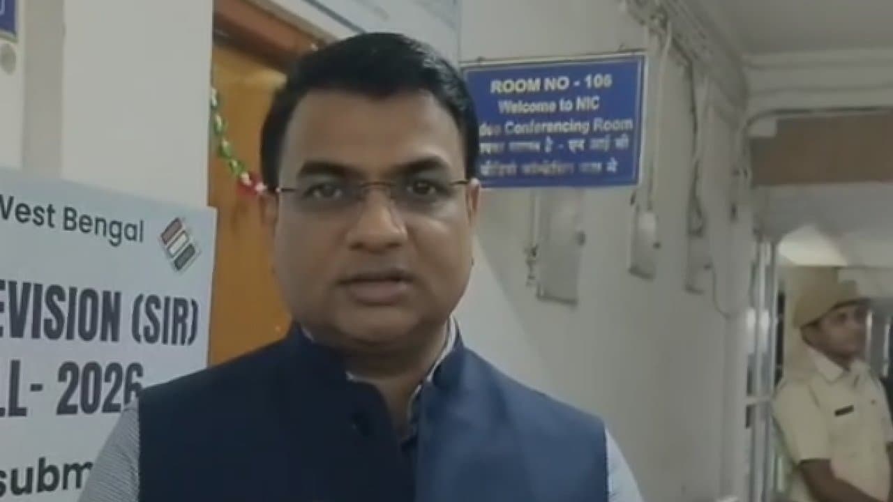 SIR In West Bengal Election Commission observer attends all-party meeting in Hooghly