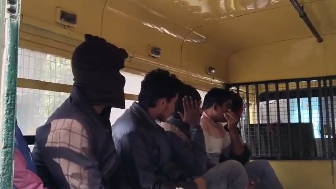 Kolkata Police constable